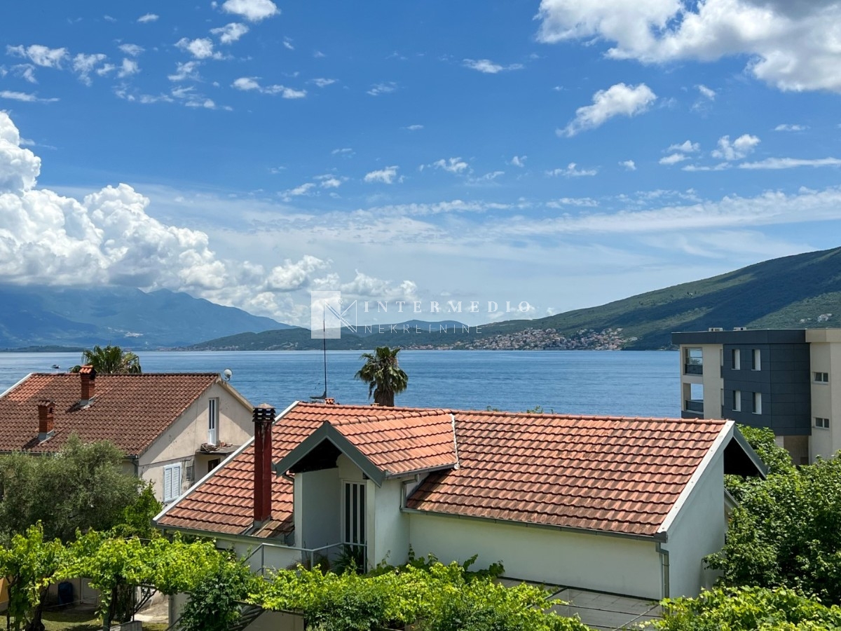 Prodaja, jednosoban stan, 42m2, Đenovići, Herceg Novi